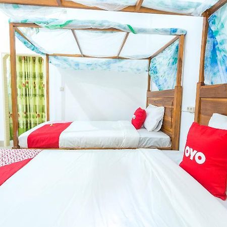 Oyo1895拉曼恰家庭旅馆 Kuta  外观 照片